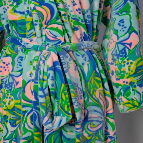 Lilly Pulitzer Super Soft Velour Elaine Robe  s/m - Picture 5 of 7
